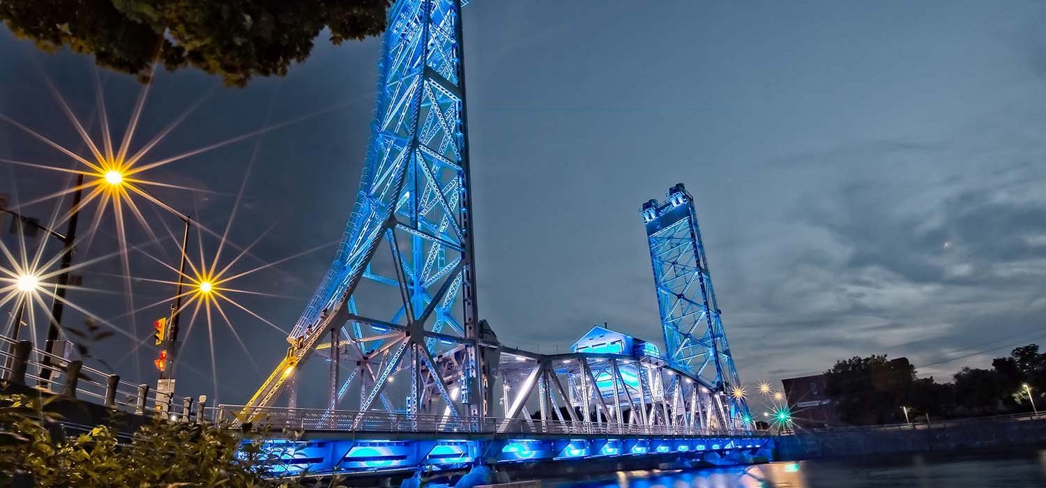 2016 Bridge 13 Welland Supper Market Illumination